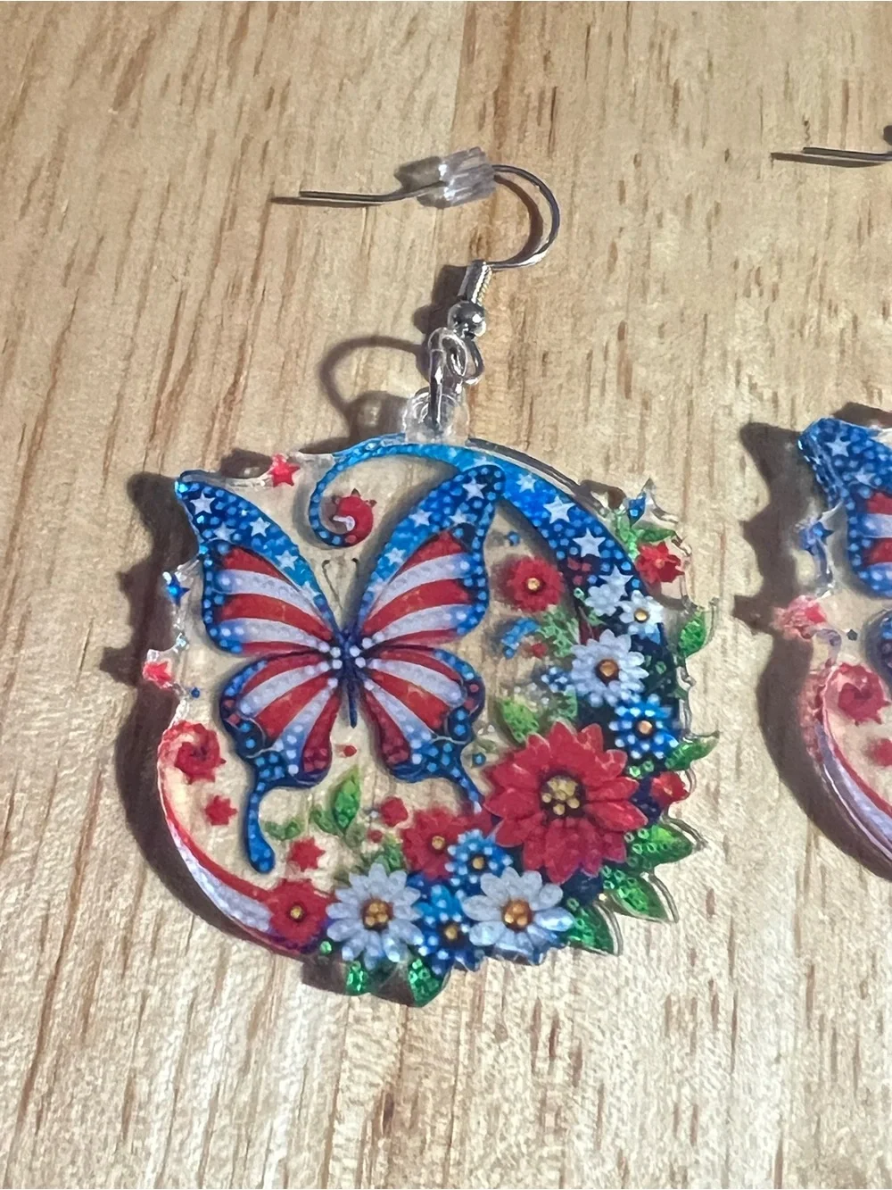 Patriotic Butterfly Floral Drop Earrings - Unbranded - Red, Blue, White E207